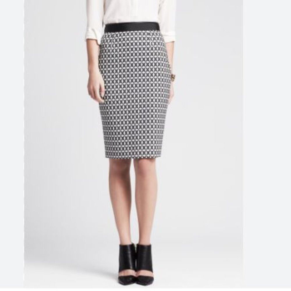 Banana Republic Star Jacquard Pencil Skirt Womens 10 Black White Office R06